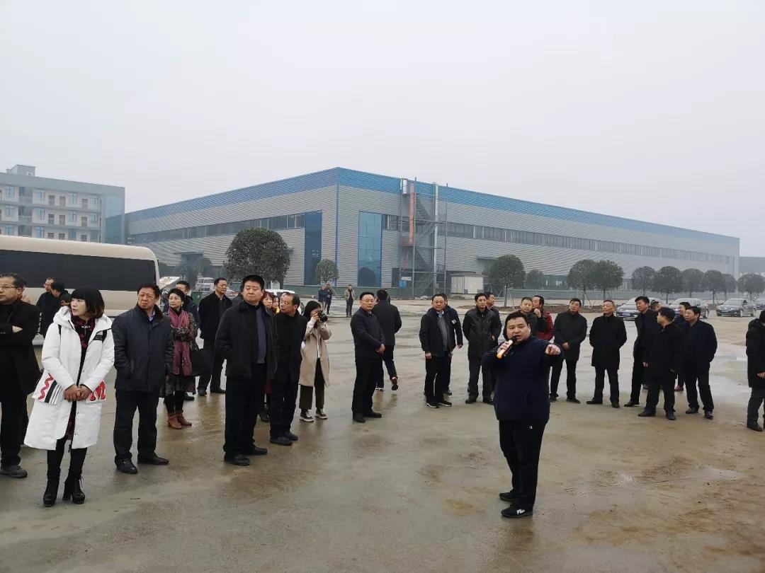 隨州市委、市人大代表團(tuán)蒞臨程力集團(tuán)商用車產(chǎn)業(yè)園視察
