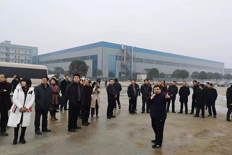 隨州市委、市人大代表團(tuán)蒞臨程力集團(tuán)商用車產(chǎn)業(yè)園視察